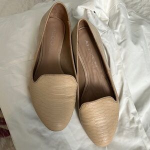 Aldo Women’s Tan Suede & Leather Loafers